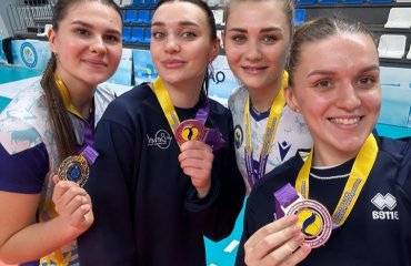 Фото дня жіночий волейбол, Фото дня, volleyball.ua, чемпіонат казахстану, юлія димар, дар'я шаргородська, тетяна яцків, марта федик, жетису, куаниш, українські волейбоілстки