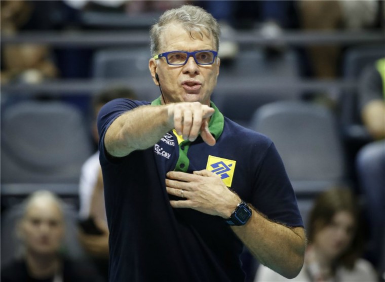  Бернардо Резенде: «В FIVB больше думают о шоу, чем о самом волейболе»