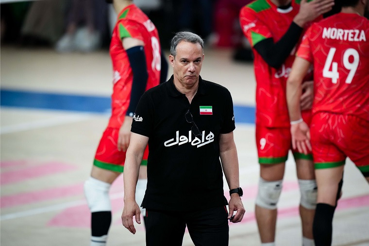 Маурісіо Паес Паес відправлений у відставку з посади головного тренера збірної Ірану